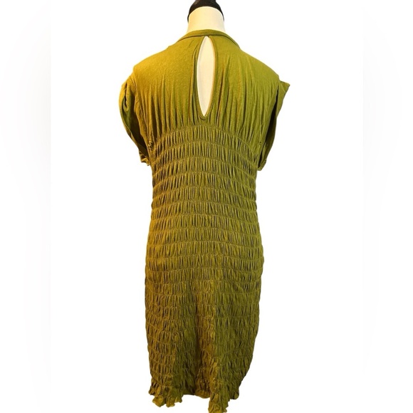 Urban Outfitters Tatum Green Smocked Mini Dress - Picture 7 of 7